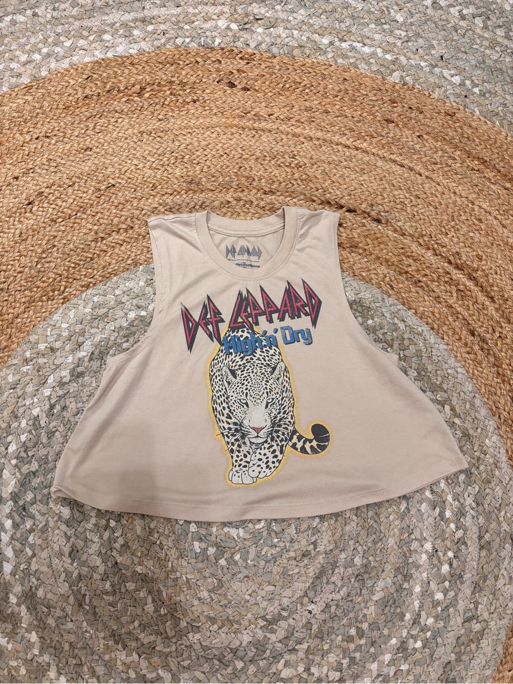Women’s Sleeveless Graphic Tank - Beige
